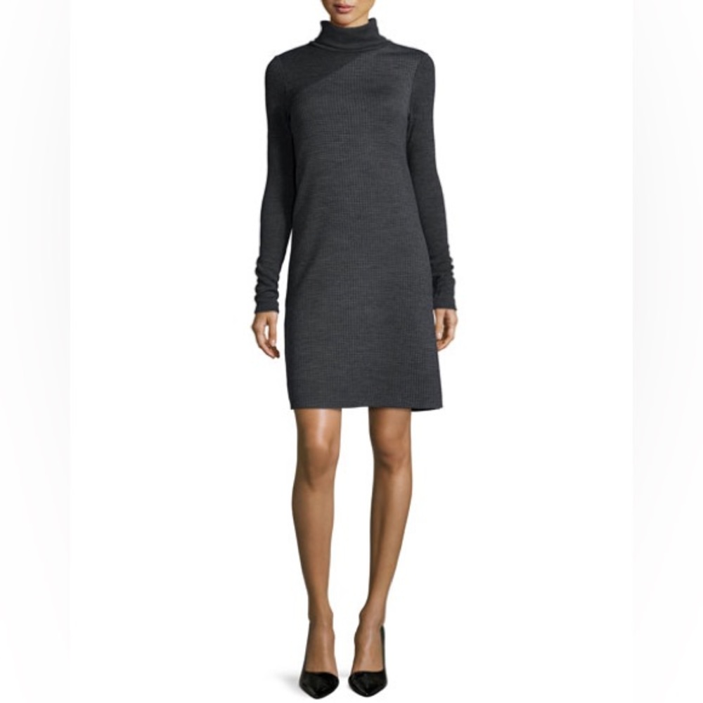 Theory “Tajello” Delfina Gray Knit Long-Sleeve Turtleneck Dress (Size M).